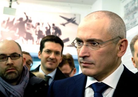 Bloomberg Ходорковский подражает Ленину, пытаясь спланировать из Цюриха новую революцию