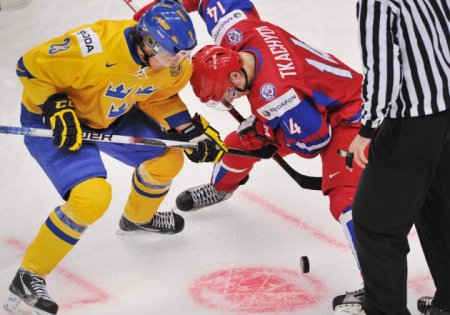 Молодёжная сборная России по хоккею вышла в финал чемпионата мира в Канаде