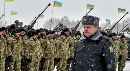 Порошенко привел украинскую армию в полную боевую готовность