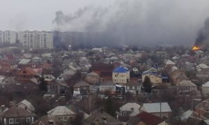 После удара по Мариуполю жители Донбасса устремились в Россию, на КПП многочасовые очереди