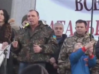 Майдан требует расстрелять Порошенко