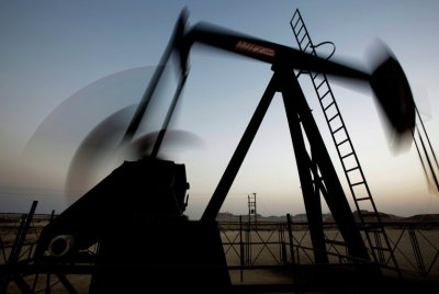 Саудиты повышают цены на нефть для США