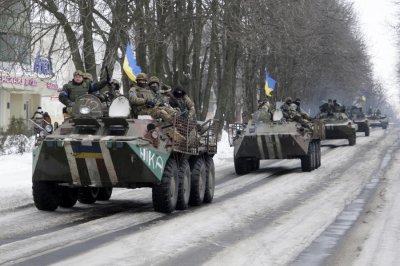 Украинские силовики воспользовались эвакуацией, чтобы доставить оружие