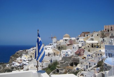 Власти греческого города Патры сняли флаг ЕС со здания мэрии