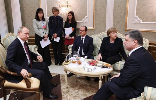 Путин, Меркель, Олланд и Порошенко обсудили сложную обстановку в районе Дебальцево