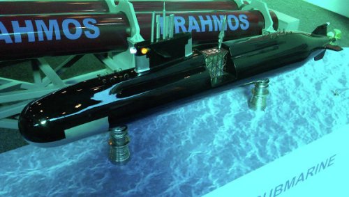 РФ и Индия подпишут соглашение о разработке мини-версии ракеты BrahMos