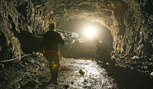 Минэнерго остановит 12 шахт и сократит 10 тысяч шахтеров