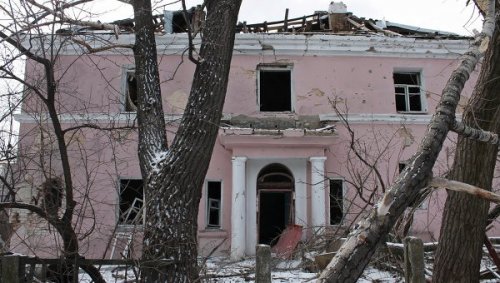Звуки артиллерийских обстрелов раздаются в Донецке