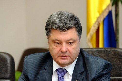 Пётр Порошенко считает удостоверение депутата Госдумы доказательством присутствия ВС РФ на Украине