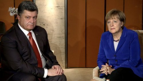 Порошенко и Меркель обсудили миротворческую миссию в Донбассе
