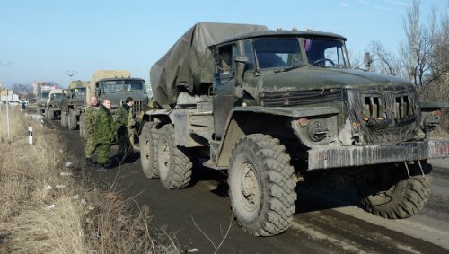 Наблюдатели ОБСЕ сообщили об отводе колонн техники ДНР и ЛНР