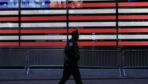 СМИ: шанс быть убитым полицейским в США в 55 раз выше, чем террористом