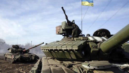  Киев сосредотачивает технику и солдат у линии соприкосновения
