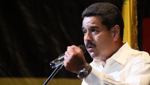 Президент Венесуэлы получил особые полномочия в связи с действиями США