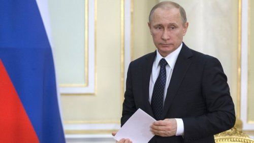 Путин: спецслужбы должны перекрыть каналы въезда террористов в Россию