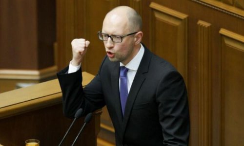 Яценюк: Кредит МВФ спасет Украину от дефолта