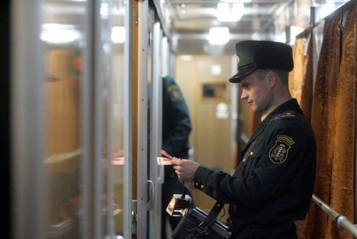 Рига: Отмена виз с Украиной даже не обсуждается, возможно лишь упрощение режима