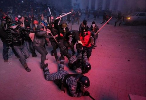 Суд Крыма начал слушания по делу об избиении "беркутовцев" на Майдане