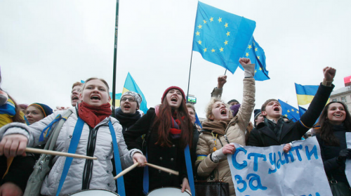 Украинские социологи: Более половины граждан не хотят вхождения Украины в ЕС