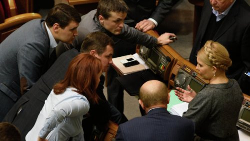Геращенко обвинил Тимошенко и членов "Свободы" в дискредитации Яценюка