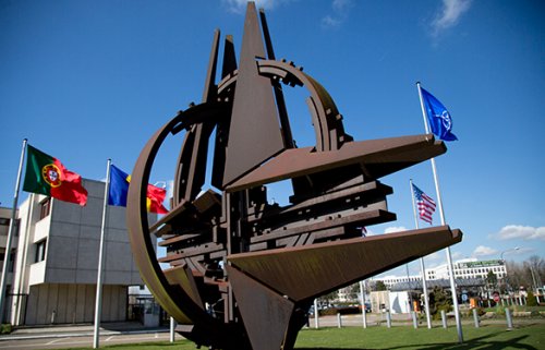 НАТО потребовало сократить численность дипмиссий в штаб-квартире альянса