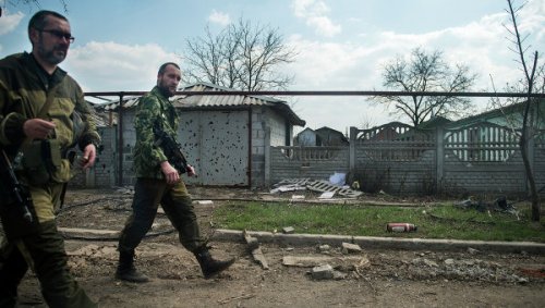 Ночь в Донецке прошла под залпы орудий