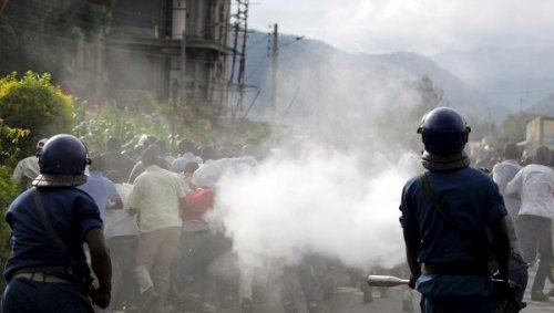 Беспорядки произошли в Бурунди из-за протестов против президента