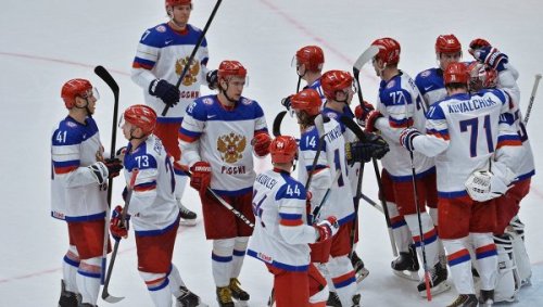 Сборная России по хоккею одержала третью победу на ЧМ, одолев датчан со счетом 5:2