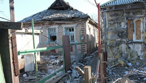 МЧС ДНР сообщает о новых разрушениях вследствие артобстрелов