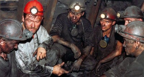 Власти ДНР выделили более $5,2 миллиона на зарплату шахтерам