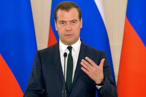 Дмитрий Медведев поручил Минфину и МЭР обеспечить реализацию господдержки автопрома