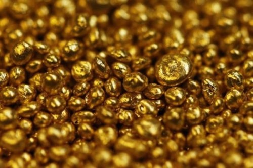 Инвестиции в золото: покупка золотых аксессуаров