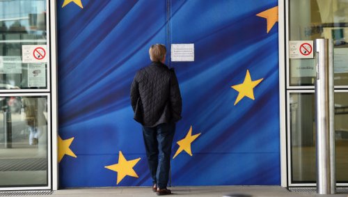 Совет ЕС продлил индивидуальные санкции против россиян на полгода