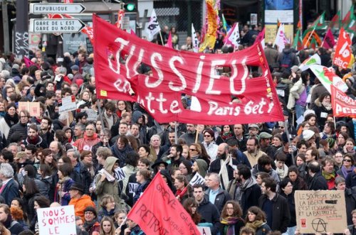 Участники массовых протестов во Франции: Мы больше не можем делать вид, что ничего не происходит