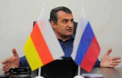 В Южной Осетии анонсировали консультации с Москвой о вхождении в состав России