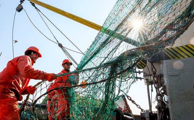 Британских рыбаков будем гнать из Баренцева моря в шею